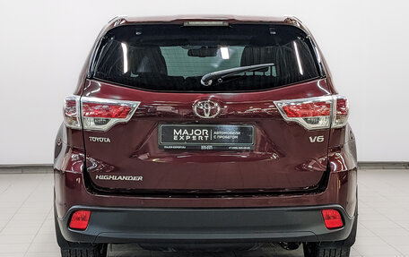 Toyota Highlander III, 2014 год, 2 600 000 рублей, 6 фотография