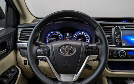 Toyota Highlander III, 2014 год, 2 600 000 рублей, 20 фотография