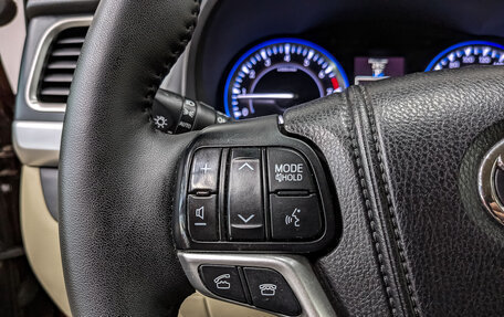 Toyota Highlander III, 2014 год, 2 600 000 рублей, 26 фотография