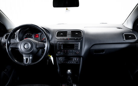 Volkswagen Polo VI (EU Market), 2013 год, 785 000 рублей, 13 фотография