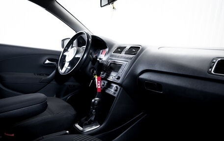 Volkswagen Polo VI (EU Market), 2013 год, 785 000 рублей, 16 фотография