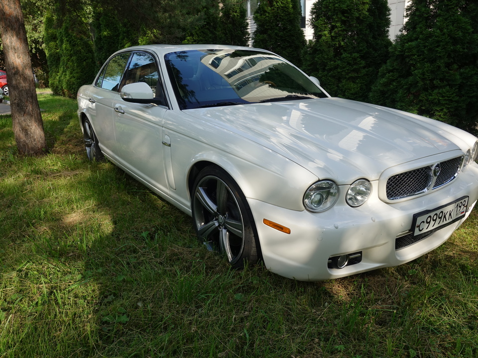 Jaguar XJ III (X350), 2008 год, 7 700 000 рублей, 15 фотография