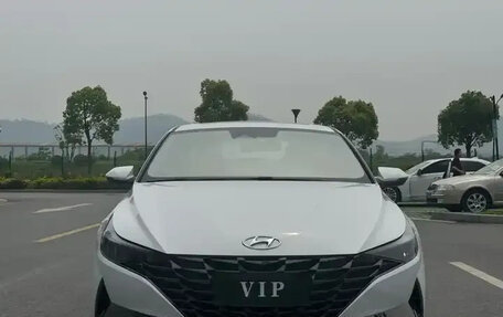 Hyundai Elantra, 2022 год, 1 302 000 рублей, 2 фотография