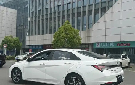 Hyundai Elantra, 2022 год, 1 302 000 рублей, 7 фотография