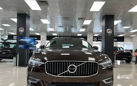 Volvo XC60 II, 2019 год, 3 990 000 рублей, 2 фотография