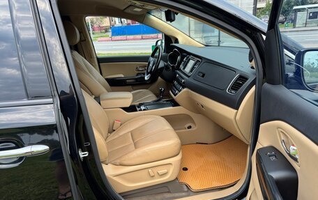 KIA Carnival III, 2016 год, 2 180 000 рублей, 11 фотография