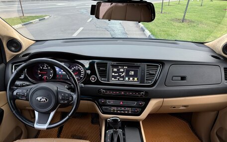 KIA Carnival III, 2016 год, 2 180 000 рублей, 14 фотография
