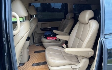 KIA Carnival III, 2016 год, 2 180 000 рублей, 5 фотография
