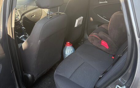 Hyundai Solaris II рестайлинг, 2015 год, 1 070 000 рублей, 5 фотография