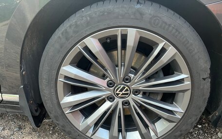 Volkswagen Passat B8 рестайлинг, 2021 год, 3 099 000 рублей, 13 фотография