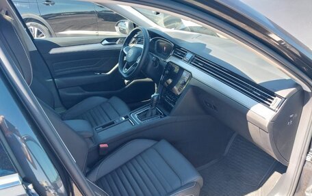 Volkswagen Passat B8 рестайлинг, 2021 год, 3 099 000 рублей, 30 фотография