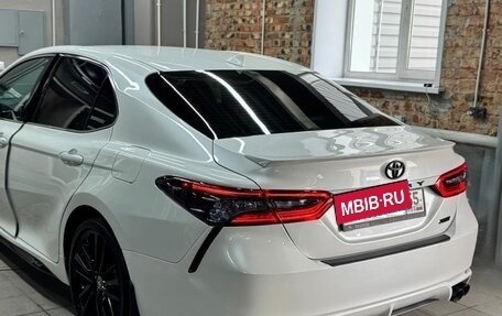 Toyota Camry, 2022 год, 3 800 000 рублей, 6 фотография