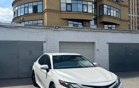 Toyota Camry, 2022 год, 3 800 000 рублей, 11 фотография
