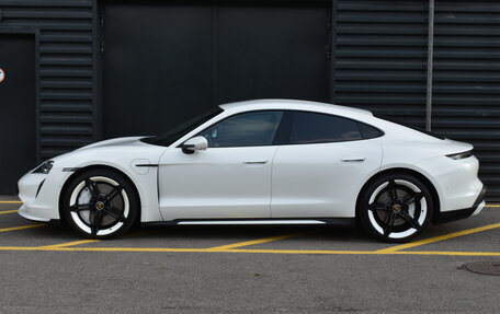 Porsche Taycan I, 2020 год, 10 500 000 рублей, 2 фотография