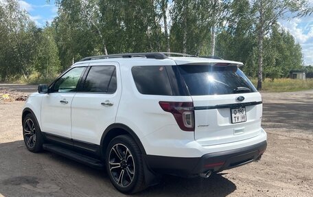 Ford Explorer VI, 2013 год, 1 600 000 рублей, 3 фотография
