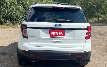 Ford Explorer VI, 2013 год, 1 600 000 рублей, 4 фотография