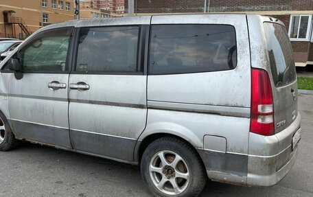 Nissan Serena II, 2003 год, 215 000 рублей, 3 фотография