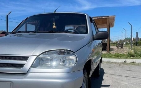 Chevrolet Niva I рестайлинг, 2004 год, 380 000 рублей, 3 фотография