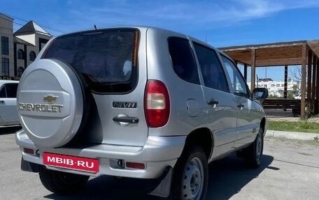 Chevrolet Niva I рестайлинг, 2004 год, 380 000 рублей, 2 фотография