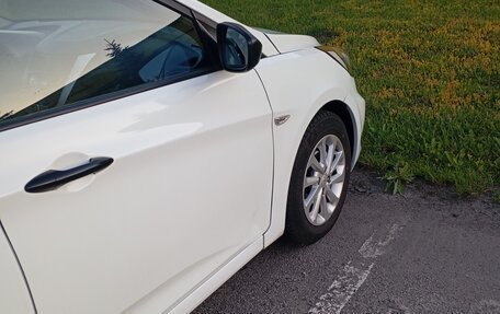 Hyundai Solaris II рестайлинг, 2013 год, 650 000 рублей, 3 фотография