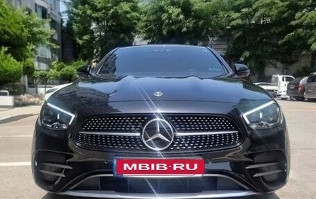Mercedes-Benz E-Класс, 2022 год, 4 250 000 рублей, 3 фотография