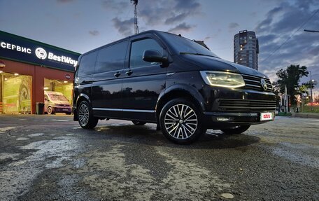 Volkswagen Caravelle T6 рестайлинг, 2017 год, 3 200 000 рублей, 12 фотография