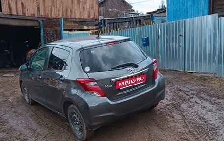 Toyota Vitz, 2015 год, 1 000 000 рублей, 3 фотография
