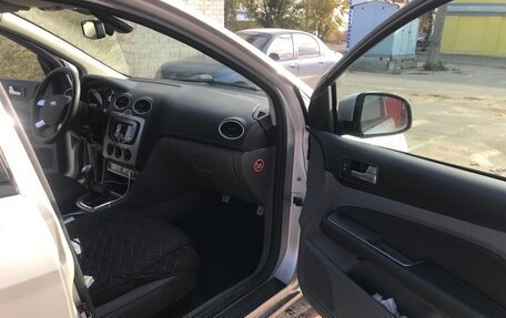 Ford Focus II рестайлинг, 2011 год, 640 000 рублей, 9 фотография
