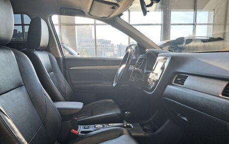 Mitsubishi Outlander III рестайлинг 3, 2012 год, 1 270 000 рублей, 15 фотография