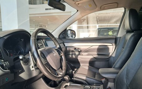Mitsubishi Outlander III рестайлинг 3, 2012 год, 1 270 000 рублей, 20 фотография