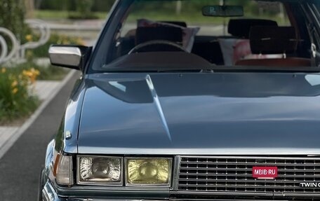 Toyota Cresta, 1985 год, 650 000 рублей, 2 фотография