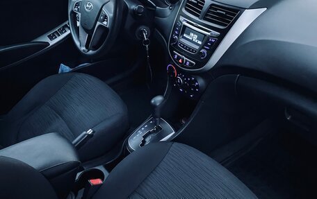 Hyundai Solaris II рестайлинг, 2016 год, 1 050 000 рублей, 4 фотография