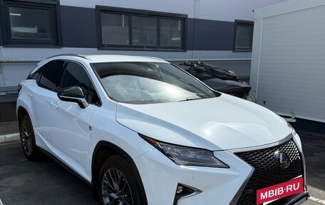 Lexus RX IV рестайлинг, 2017 год, 4 050 000 рублей, 2 фотография