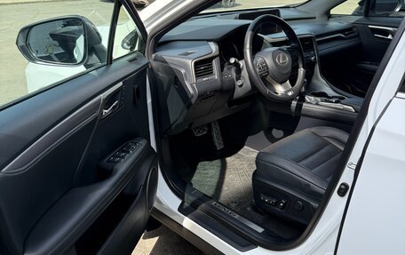 Lexus RX IV рестайлинг, 2017 год, 4 050 000 рублей, 8 фотография