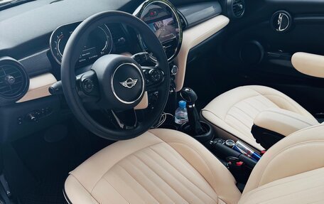 MINI Hatch, 2017 год, 1 830 000 рублей, 11 фотография