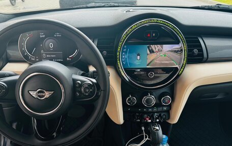 MINI Hatch, 2017 год, 1 830 000 рублей, 18 фотография