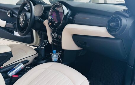 MINI Hatch, 2017 год, 1 830 000 рублей, 16 фотография