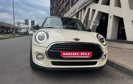 MINI Hatch, 2017 год, 1 830 000 рублей, 12 фотография