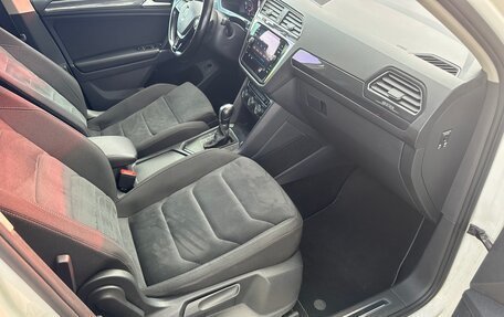 Volkswagen Tiguan II, 2017 год, 2 150 000 рублей, 13 фотография
