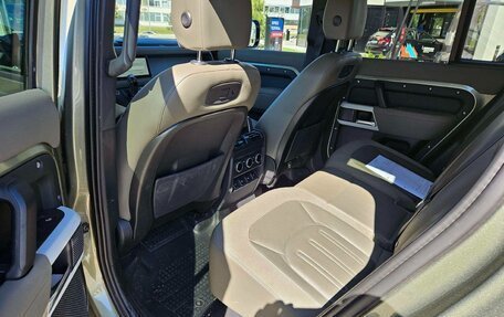 Land Rover Defender II, 2022 год, 5 800 000 рублей, 8 фотография