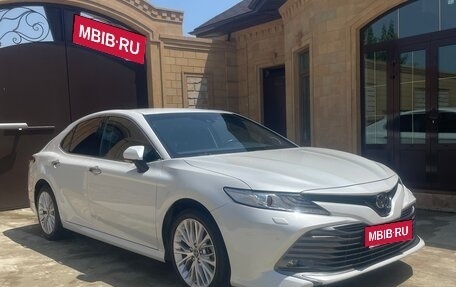 Toyota Camry, 2019 год, 2 850 000 рублей, 1 фотография