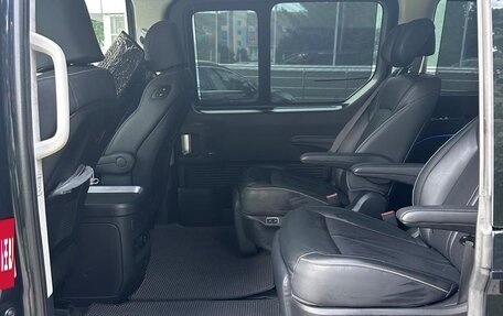 Hyundai Staria, 2021 год, 5 500 000 рублей, 15 фотография