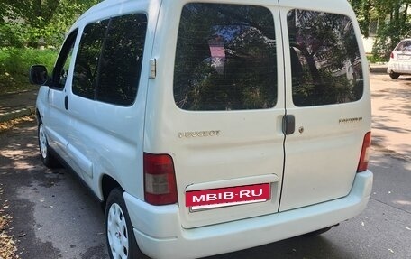 Peugeot Partner II рестайлинг 2, 2011 год, 380 000 рублей, 4 фотография