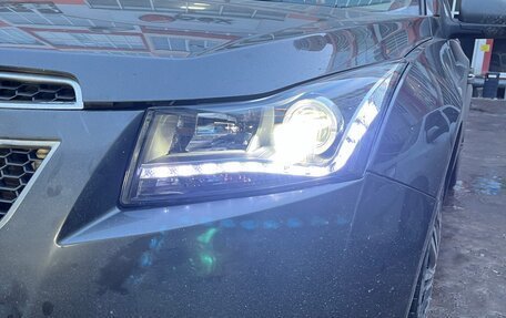 Chevrolet Cruze II, 2009 год, 600 000 рублей, 4 фотография