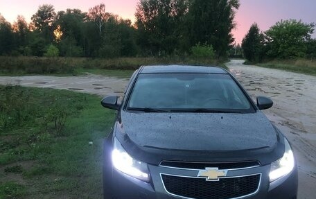 Chevrolet Cruze II, 2009 год, 600 000 рублей, 2 фотография
