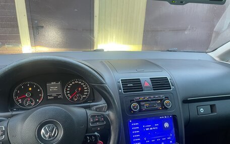 Volkswagen Touran III, 2011 год, 1 000 000 рублей, 9 фотография
