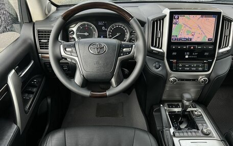 Toyota Land Cruiser 200, 2020 год, 7 290 000 рублей, 11 фотография