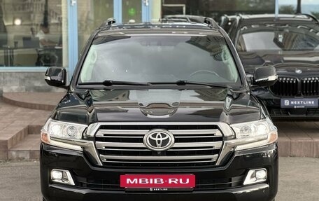Toyota Land Cruiser 200, 2020 год, 7 290 000 рублей, 4 фотография