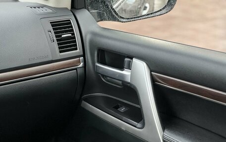 Toyota Land Cruiser 200, 2020 год, 7 290 000 рублей, 34 фотография