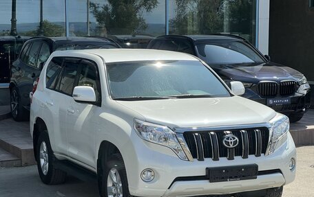 Toyota Land Cruiser Prado 150 рестайлинг 2, 2015 год, 3 790 000 рублей, 5 фотография